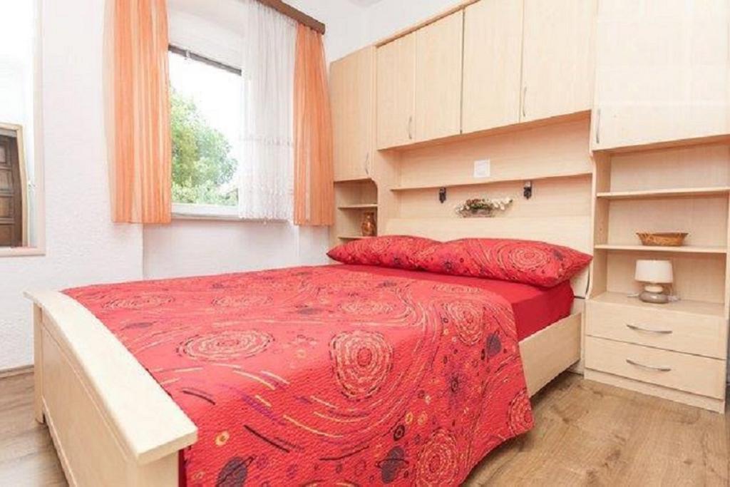 Apartments And Rooms Misic Trogir Habitación foto